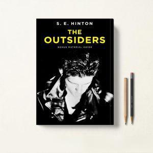کتاب The Outsiders اثر S. E. Hinton زبان اصلی